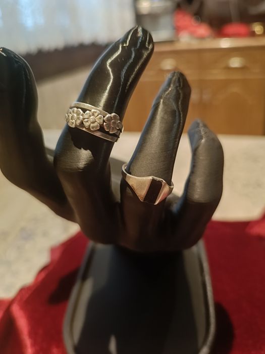 Srebrne pierścionki