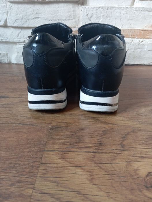 Buty Clara Barson czarne slip-ony z kryształkami R. 36
