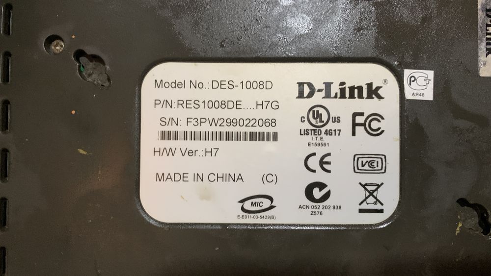 Свіч-маршрутизатор D-Link DES-1008D