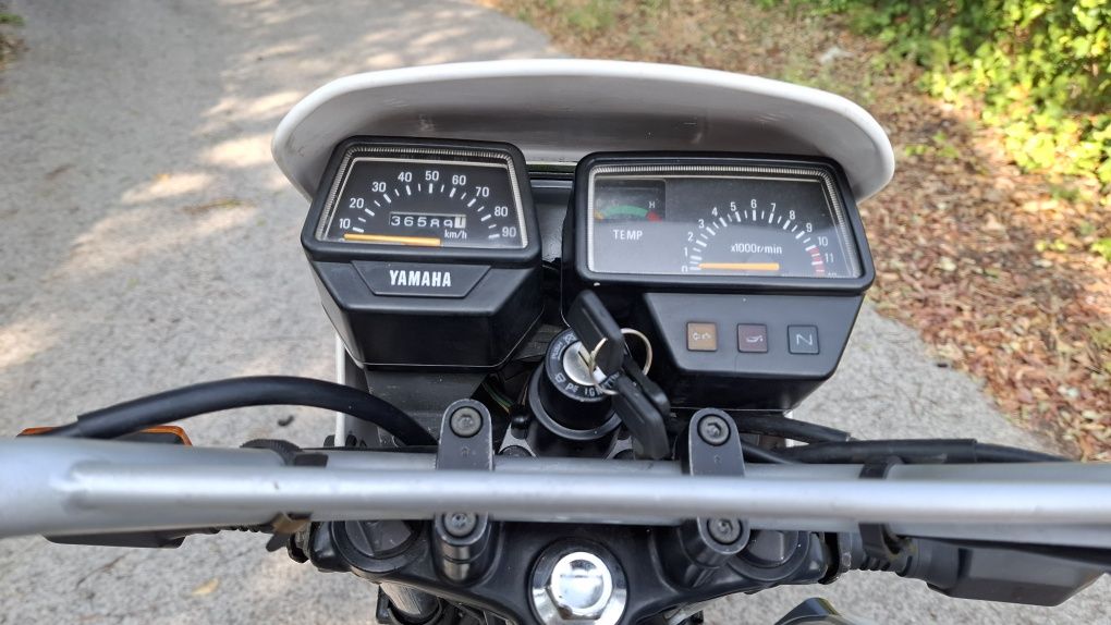 Yamaha DT50LC rosa