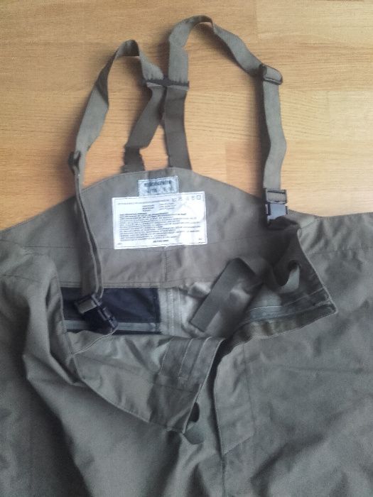 Spodnie wojskowe membranowe gore - tex - pas 96-106 cm