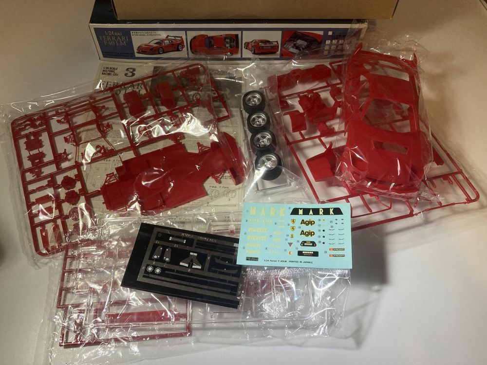 Kit Fujimi Ferrari F40 LM Escala 1:24