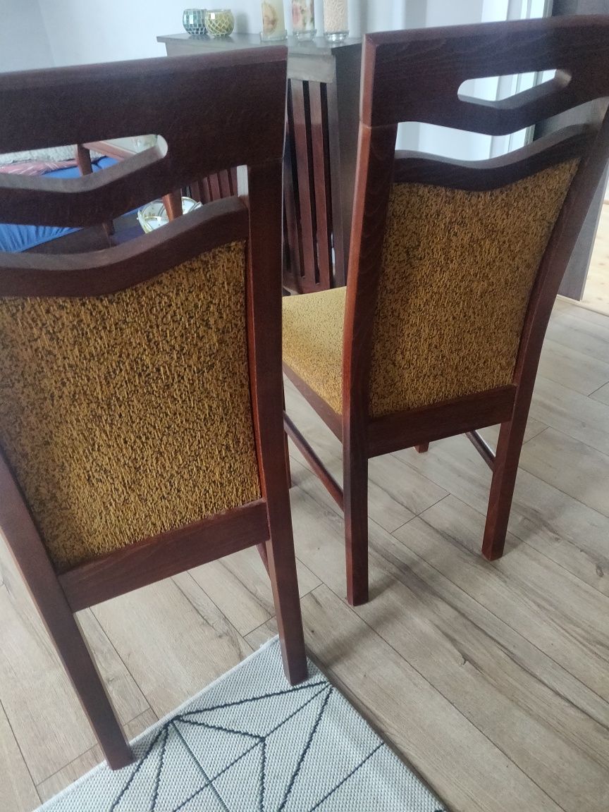 Dwa krzesła krzesełka