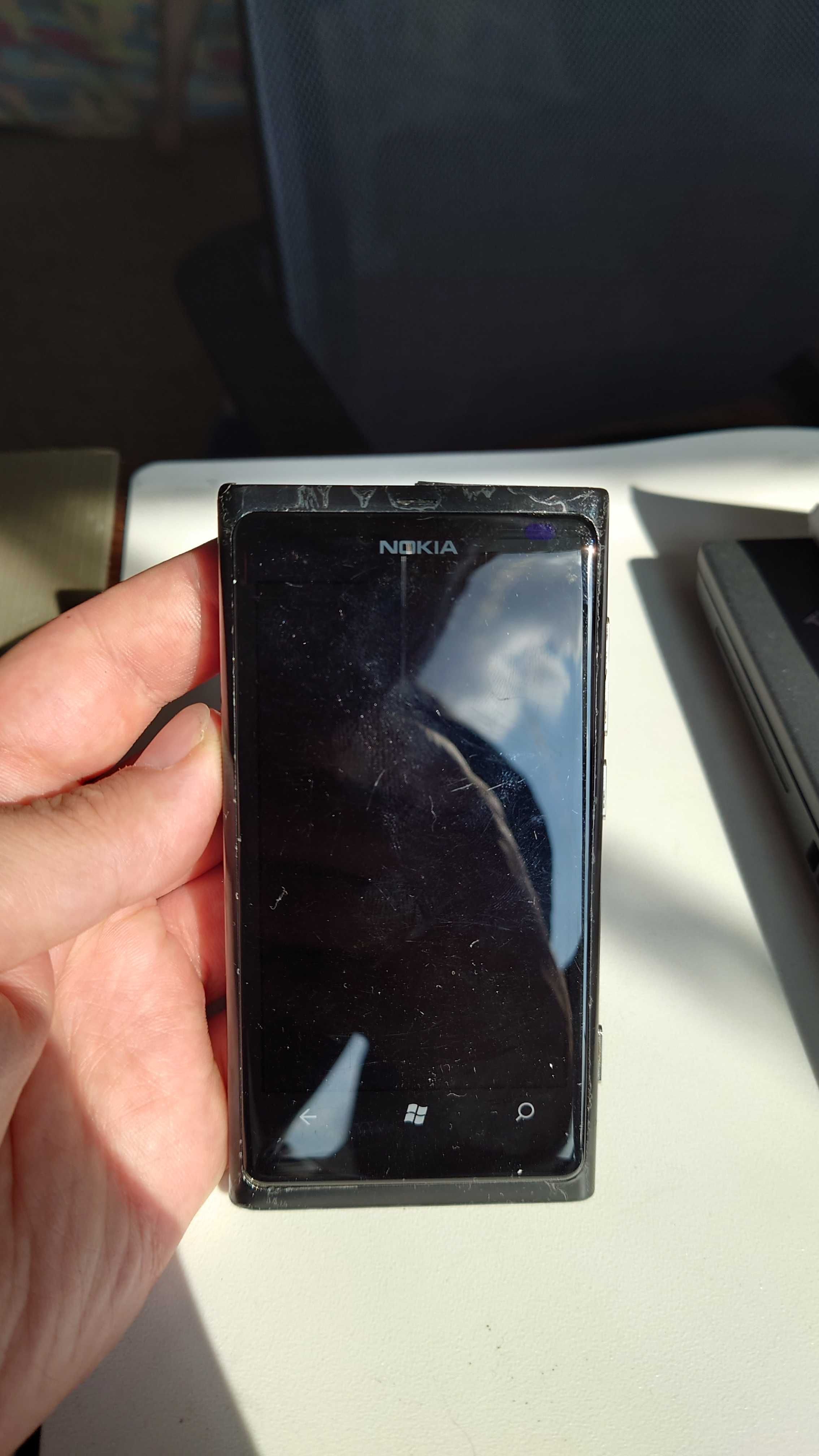 Nokia Lumia 900, НЕ РОБОЧИЙ, на запчастини.