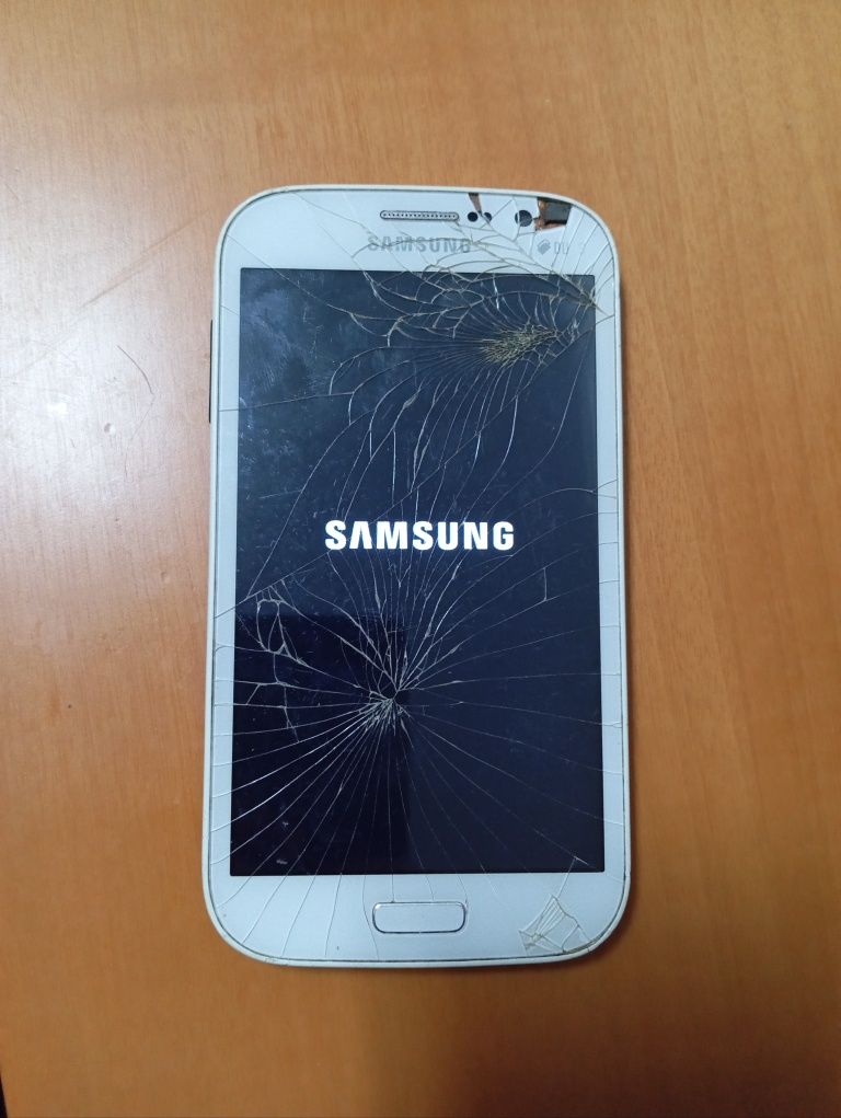 Samsung GT - I9060DS + telemóveis diversos