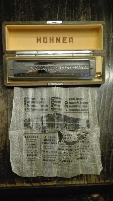 Harmónica (gaita de beiços), profissional Hohner