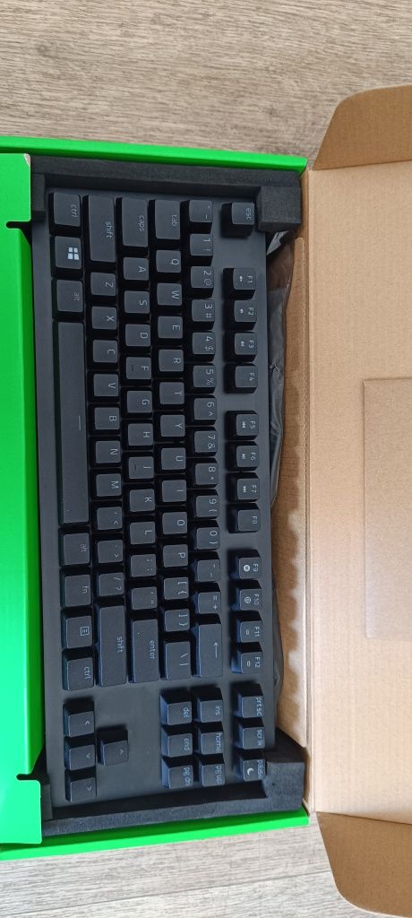 Ігрова клавіатура RAZER Huntsman V2 TKL