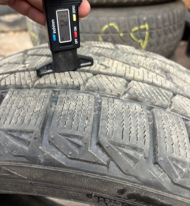 Продам комплект шин 225/45 r 17