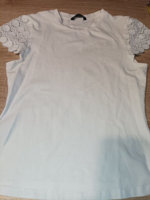 Biała bluzeczka rozmiar ok 140