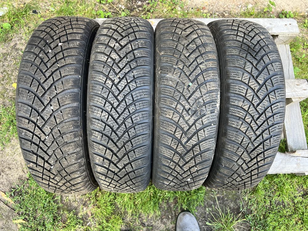4xopona zimowa HANKOOK w rozmiarze 165/60 R15 I