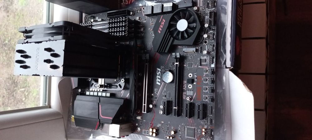 Комплект  игровой ядер 8/16 R7 5700x , Msi MPG X570 Gaming Plus, 32Gb