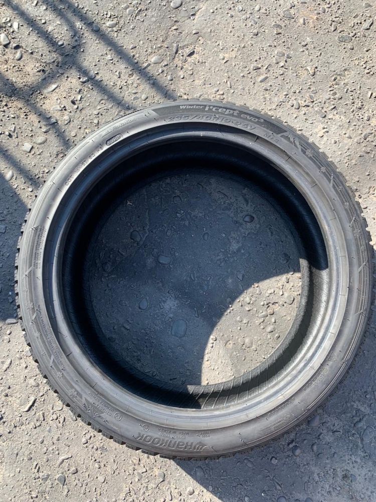 Шини різноширокі 265/35 R19+235/40 R19 Hankook зима 2022/23 рік