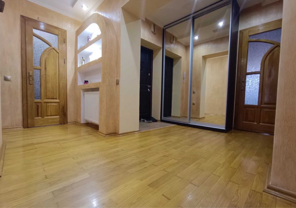 Продається сучасна   2 кімнатна квартира