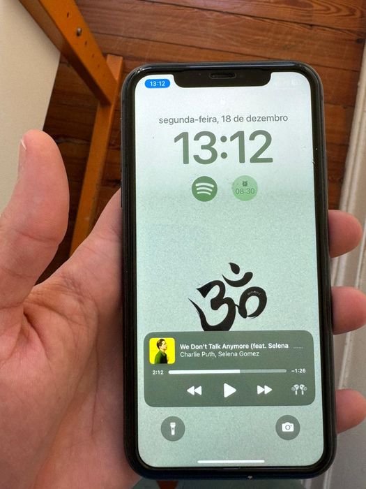 iPhone 11 em perfeito estado