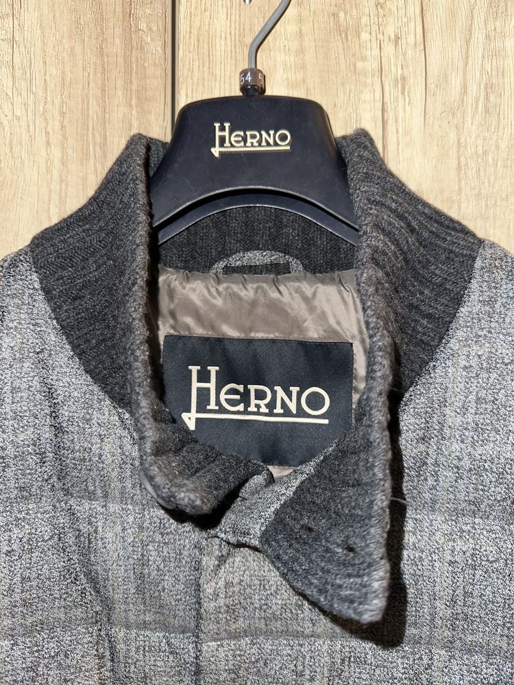 Пуховик-бомбер Herno