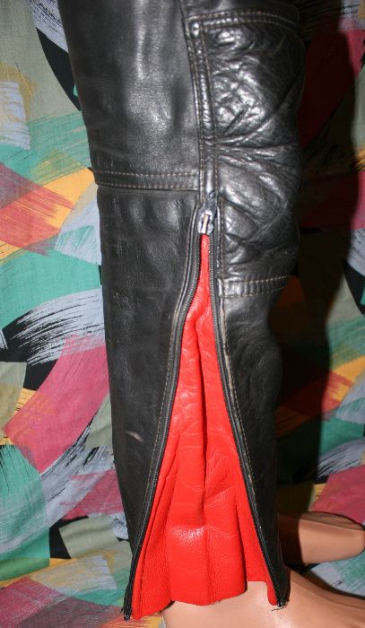 Кожаные штаны,мотоштаны Leder 44 р,защита в комплекте.