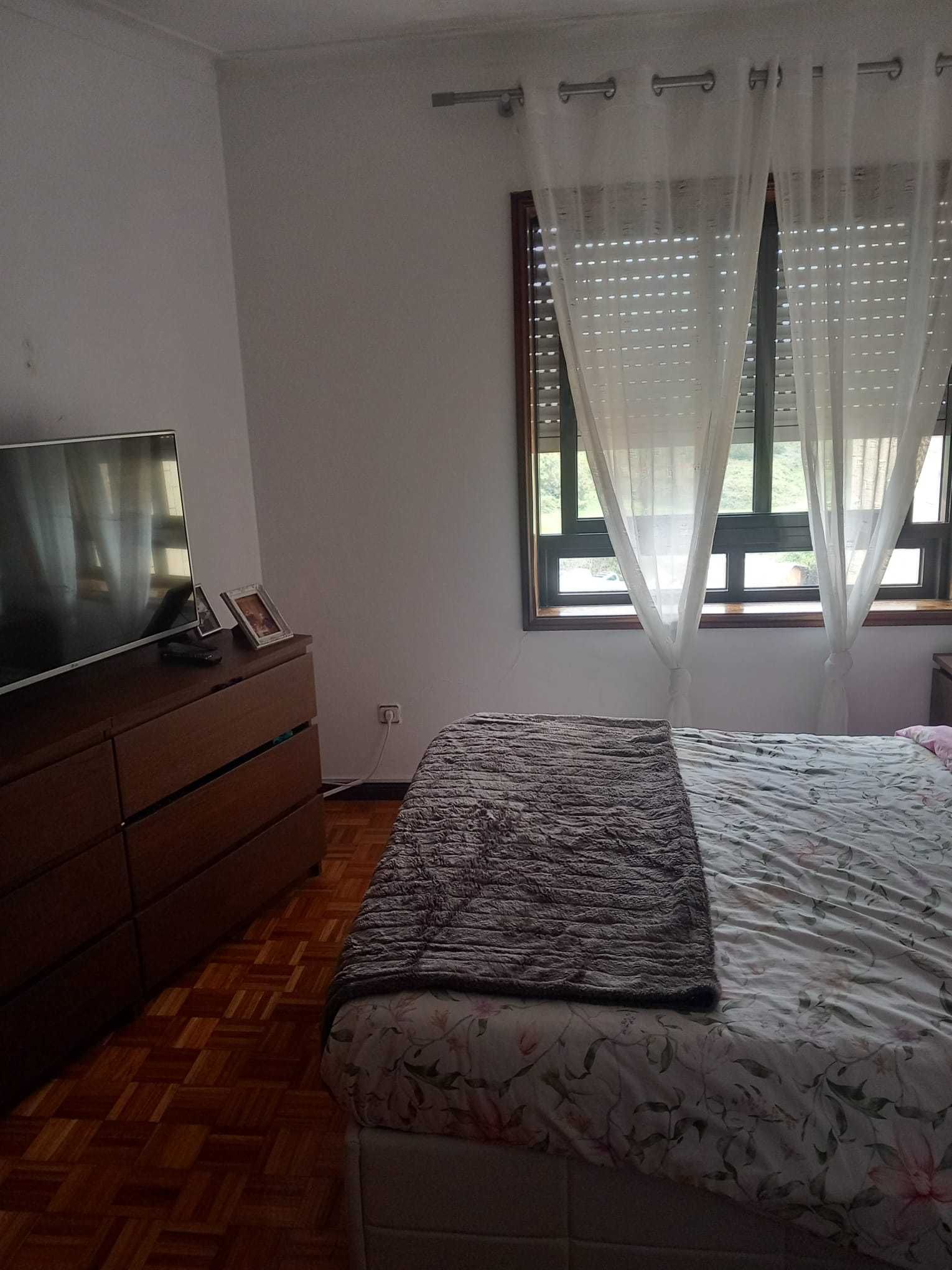 Apartamento T2 em V.N. Gaia, a 1 m da autoestrada