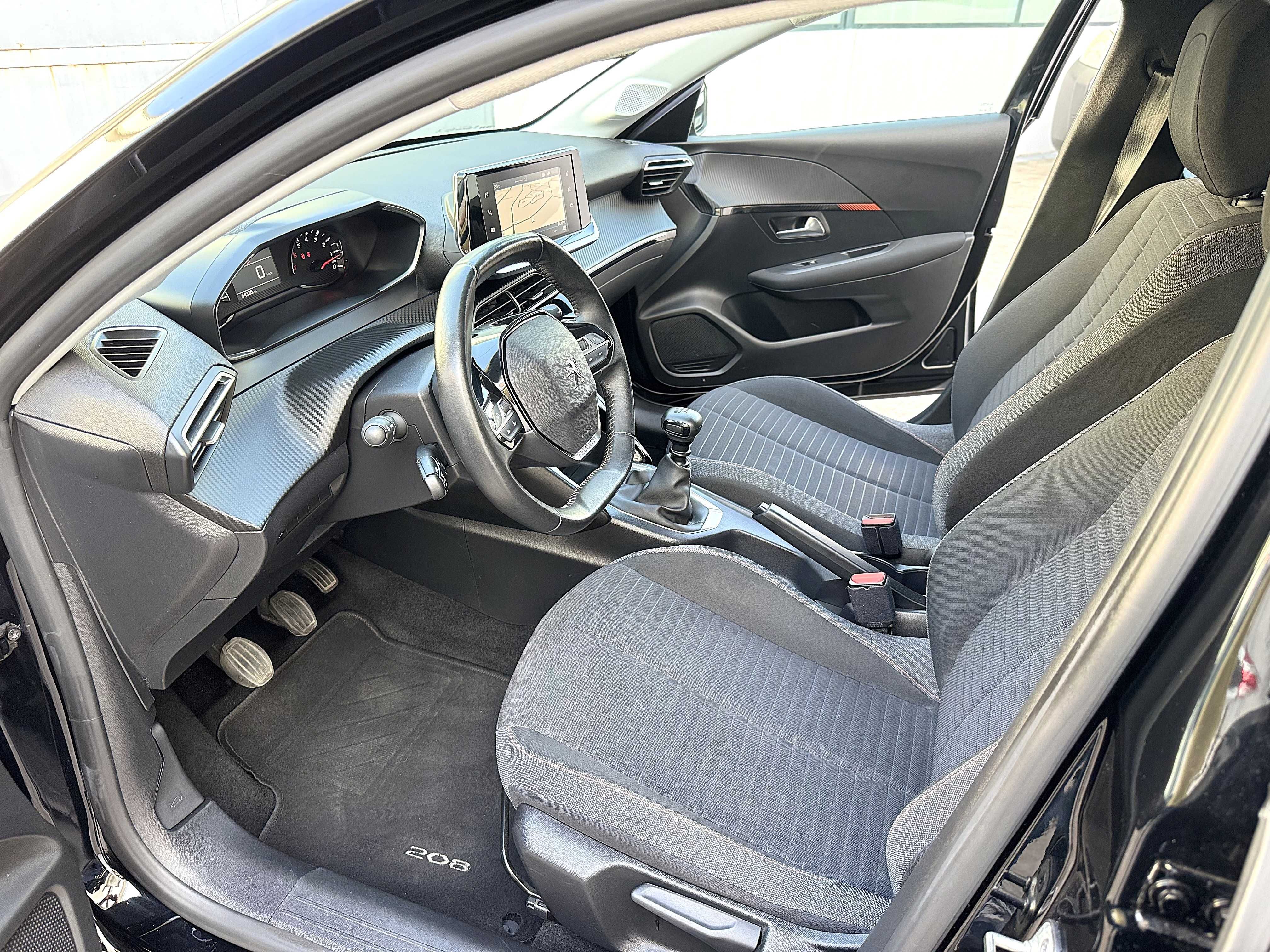 Peugeot 208 1.2 PureTech C/Novo
