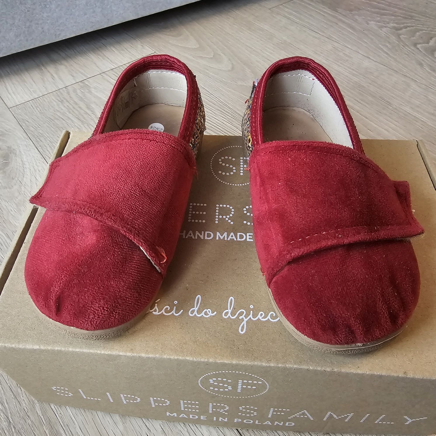 Buty Slippers family Lowerki rubin r. 23 / 24