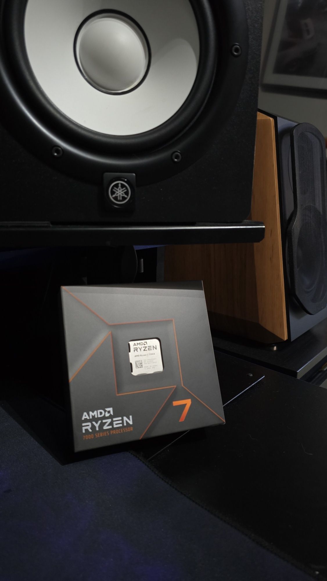 AMD Ryzen 7 7700 – Usado 3 meses, Garantia 2 anos / Caixa original
