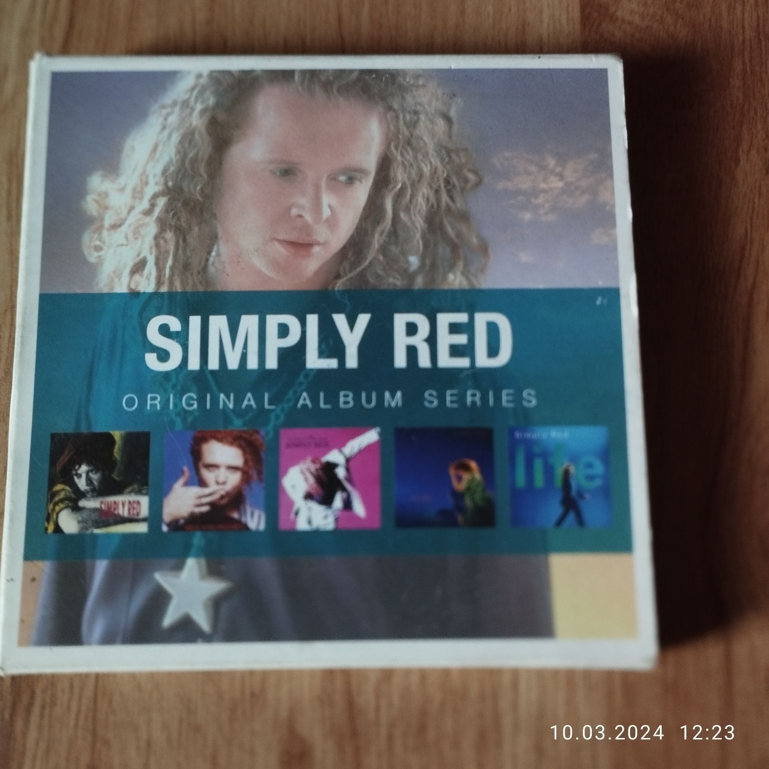 Simply Red - 5 CD box.