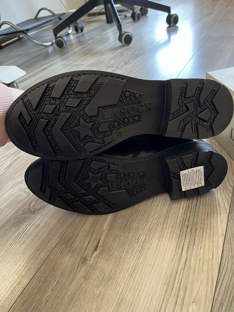 Buty zimowe damskie Lasocki NOWE z metką 39