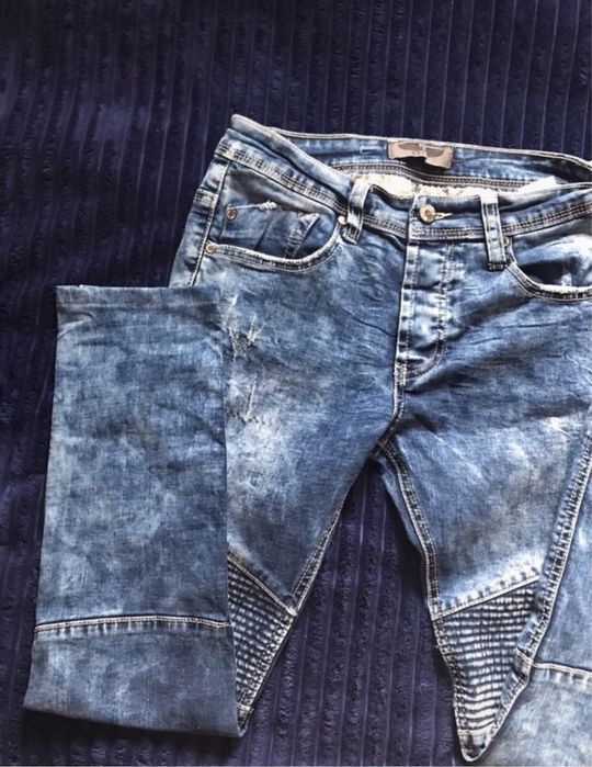Niebieskie spodnie dżinsowe 29 na wiele guzików Denim