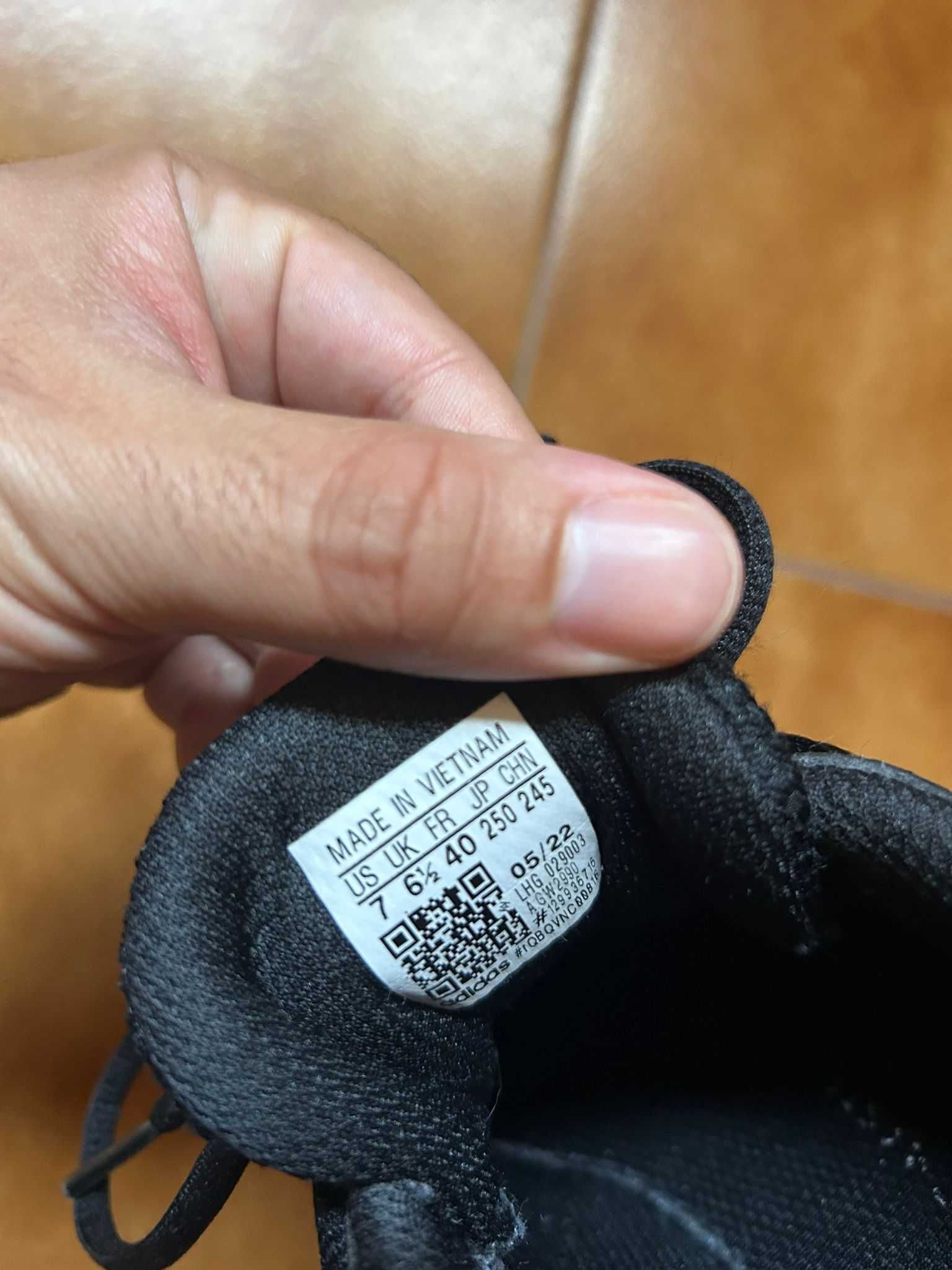 Ténis Adidas Gamecourt 2