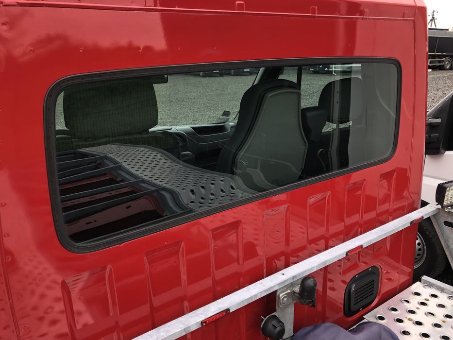 Заднє скло кабіни Renault Master 3