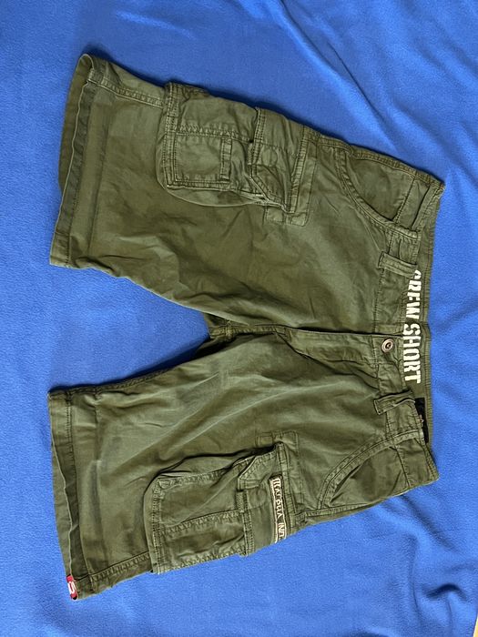 Spodnie, bojówki, krótkie szorty Alpha Industries CREW SHORT 32 oliwka