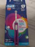 Szczoteczka elektryczna Oral-B Junior