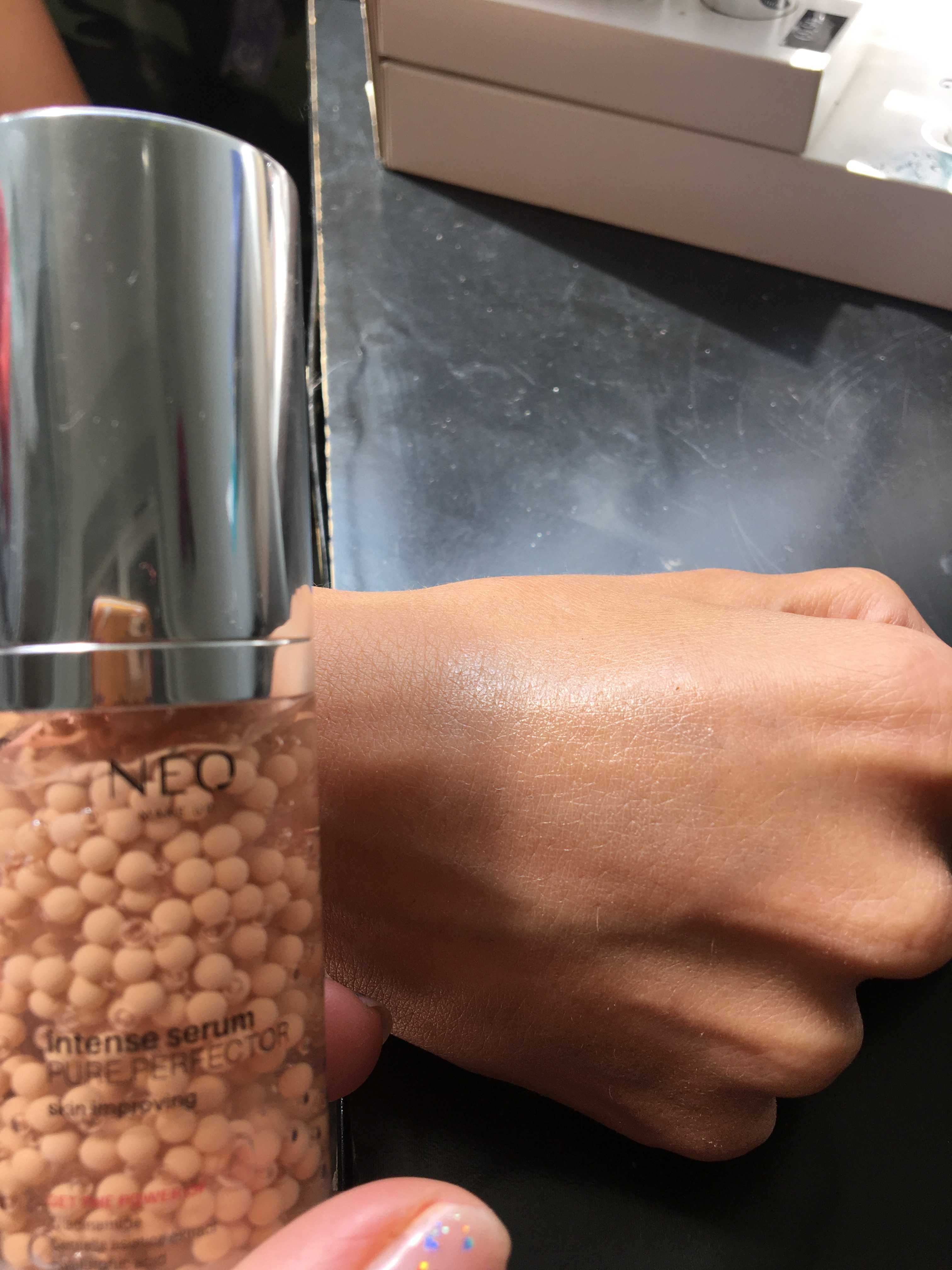 Serum (delikatnie nadaje koloryt skóry jak krem BB) Neo Make Up