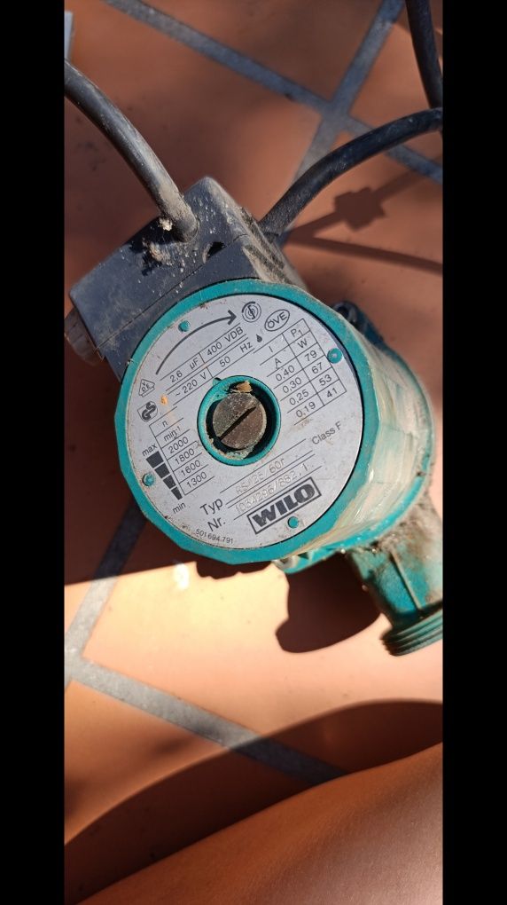 Bomba agua wilo 220V 50Hz