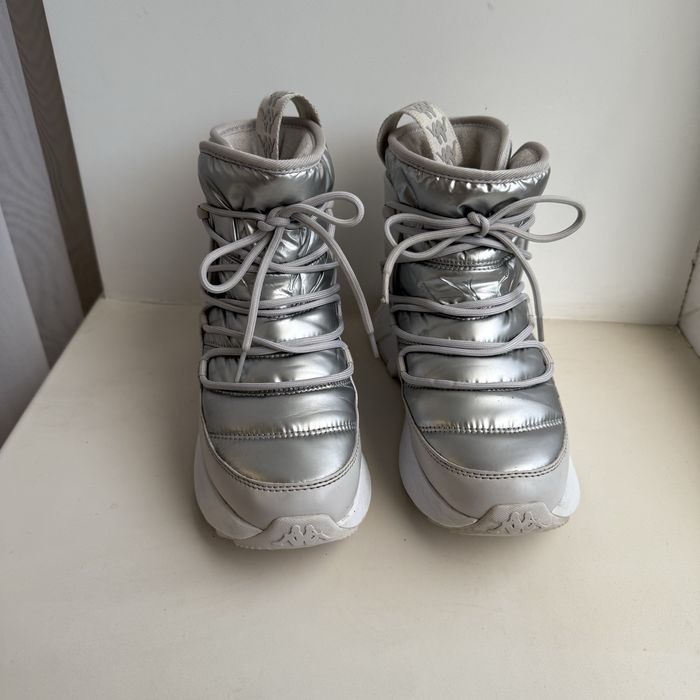 Зимове жіноче взуття kappa