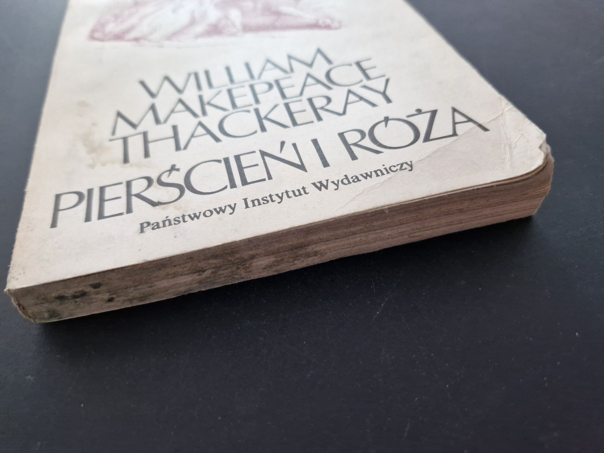 7041. "Pierścień i róża" William Makepeace Thackeray