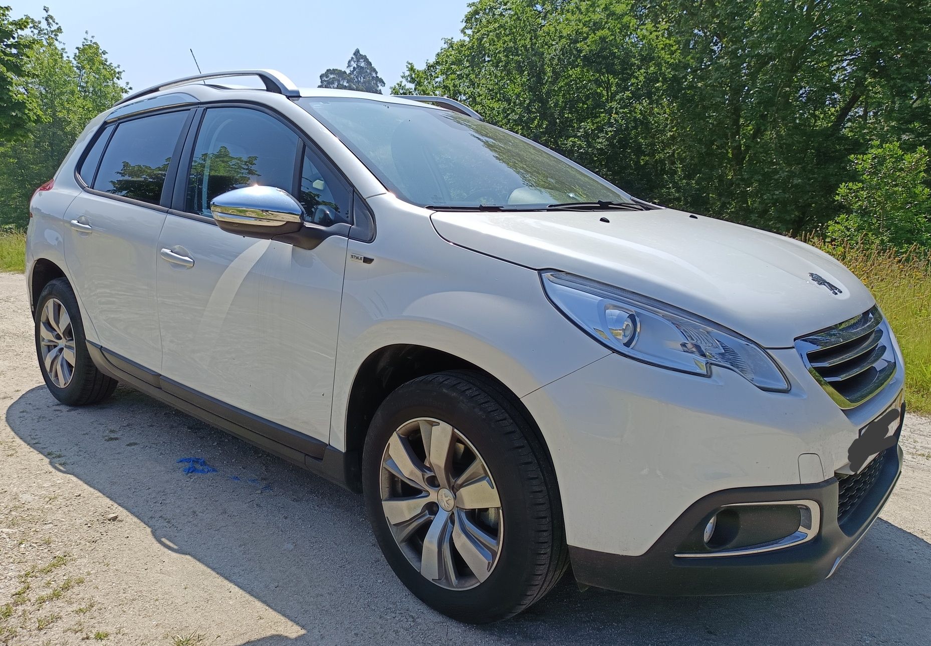 Peugeot 2008 (Como novo!)