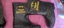 Vendo galochas do Batman tamanho 31 como novas