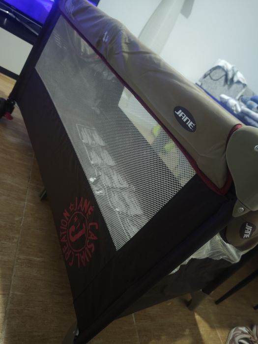 Cama de viagem marca Jané