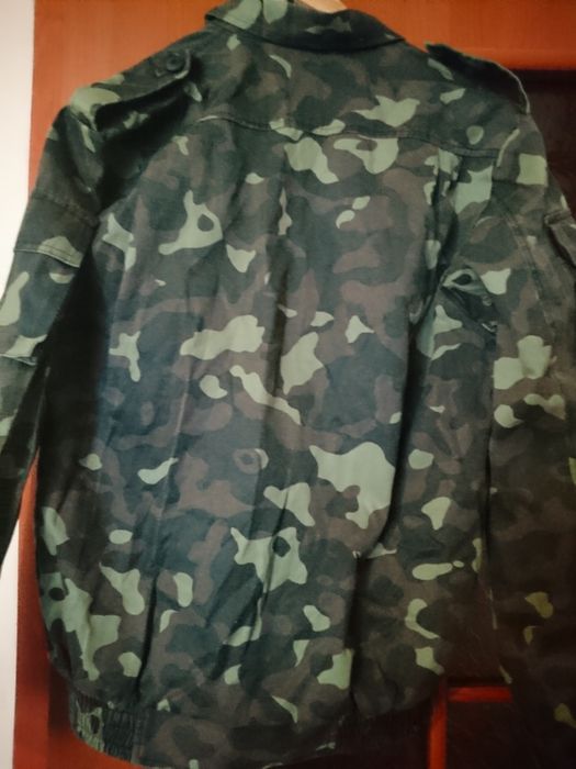 Военная куртка зручна