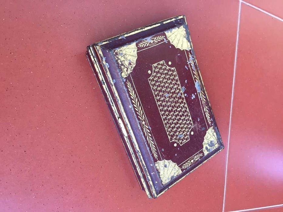 Caixa de colecionador -- Caixa metal  guardar baralho cartas -- ALEMÃ