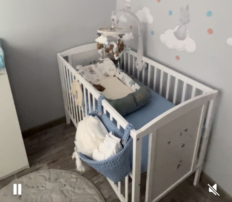 Lozeczko biale drewniane