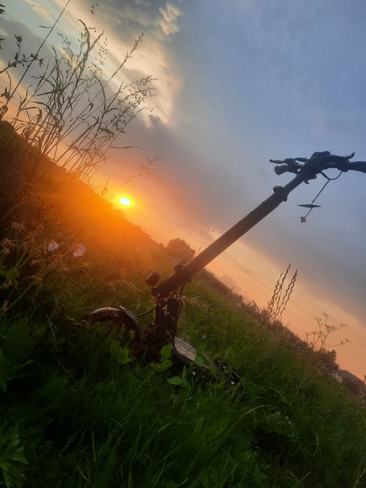 Продам електросамокат