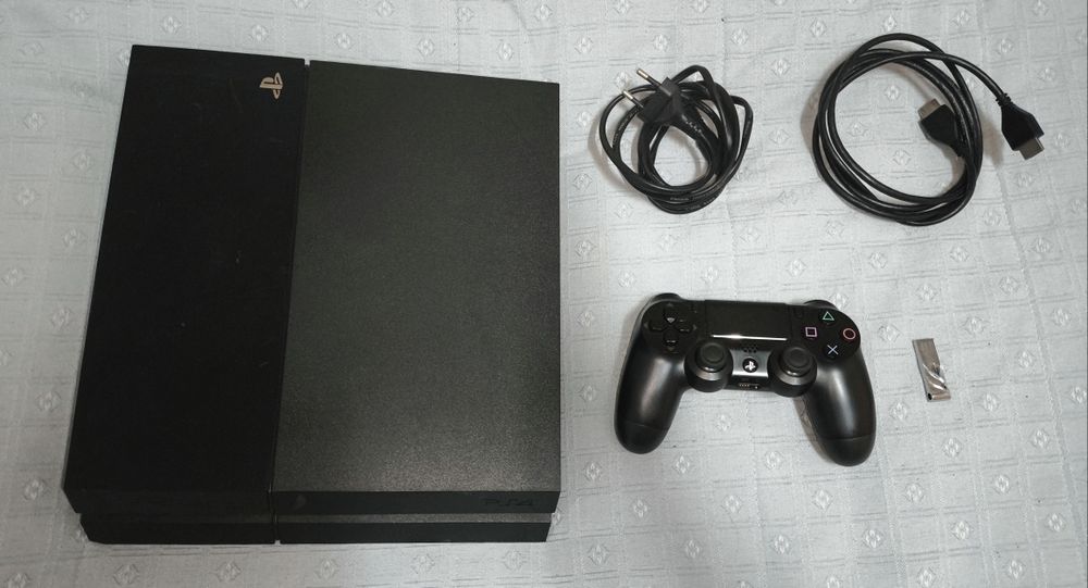 Ps4 9.00 500Gbs Desbloqueada + Extras