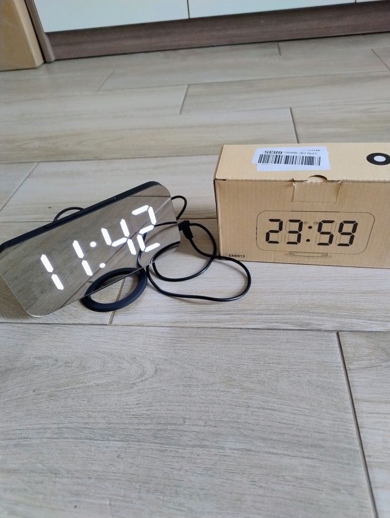 Budżik Zegar LED cyfrowy budzik z portem USB, Lustro LED.