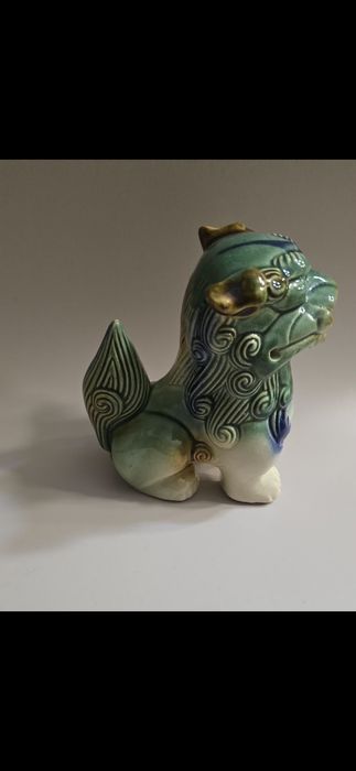 Pies chiński foo fo