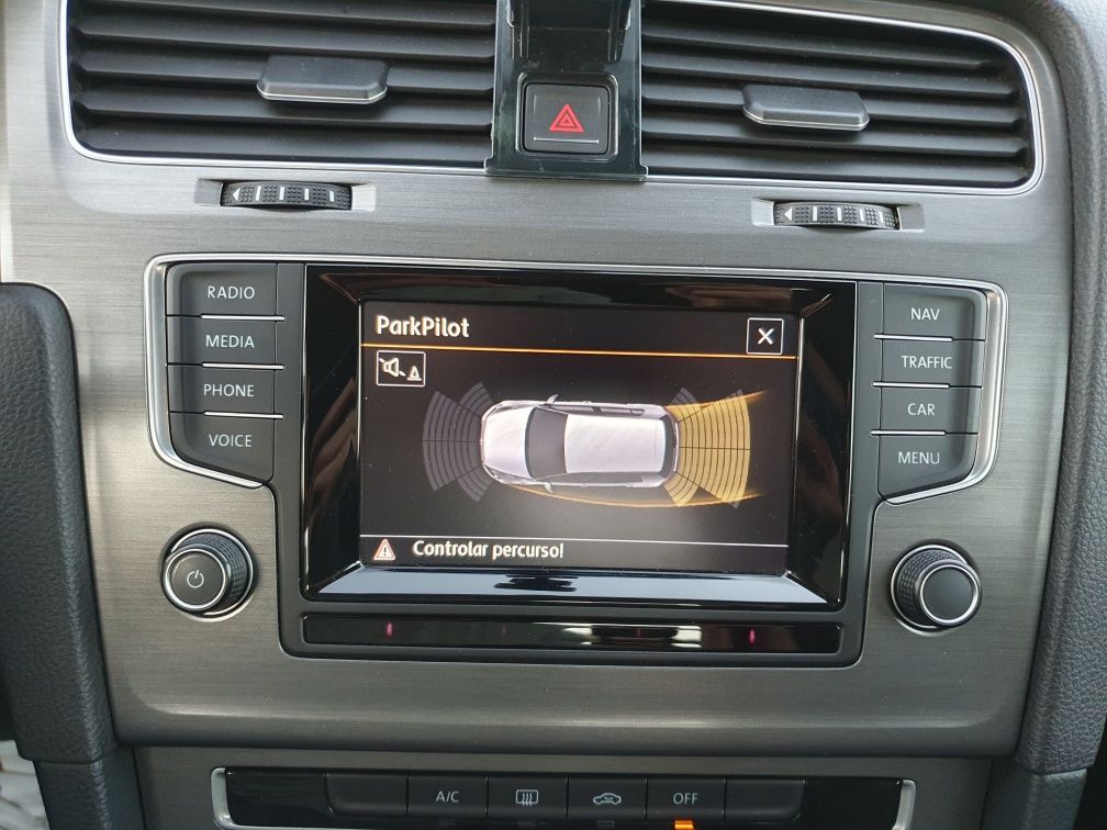 Golf 7 TDI 1.6 TDI muito bem estimado