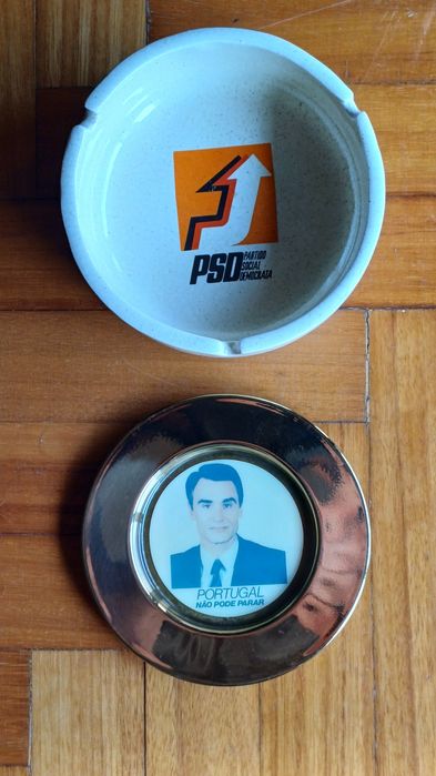 Cinzeiros antigos do PSD