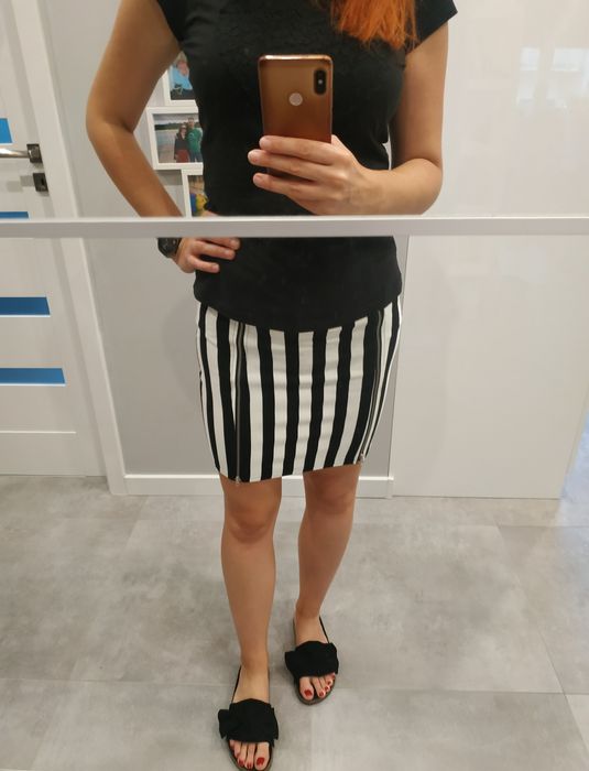 Spódnica w paski New Yorker rozmiar M 38