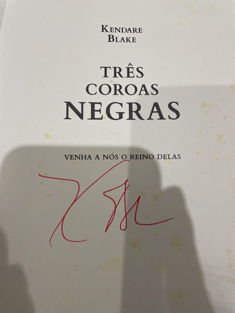 | Três coroas Negras (Edição Comic-con)