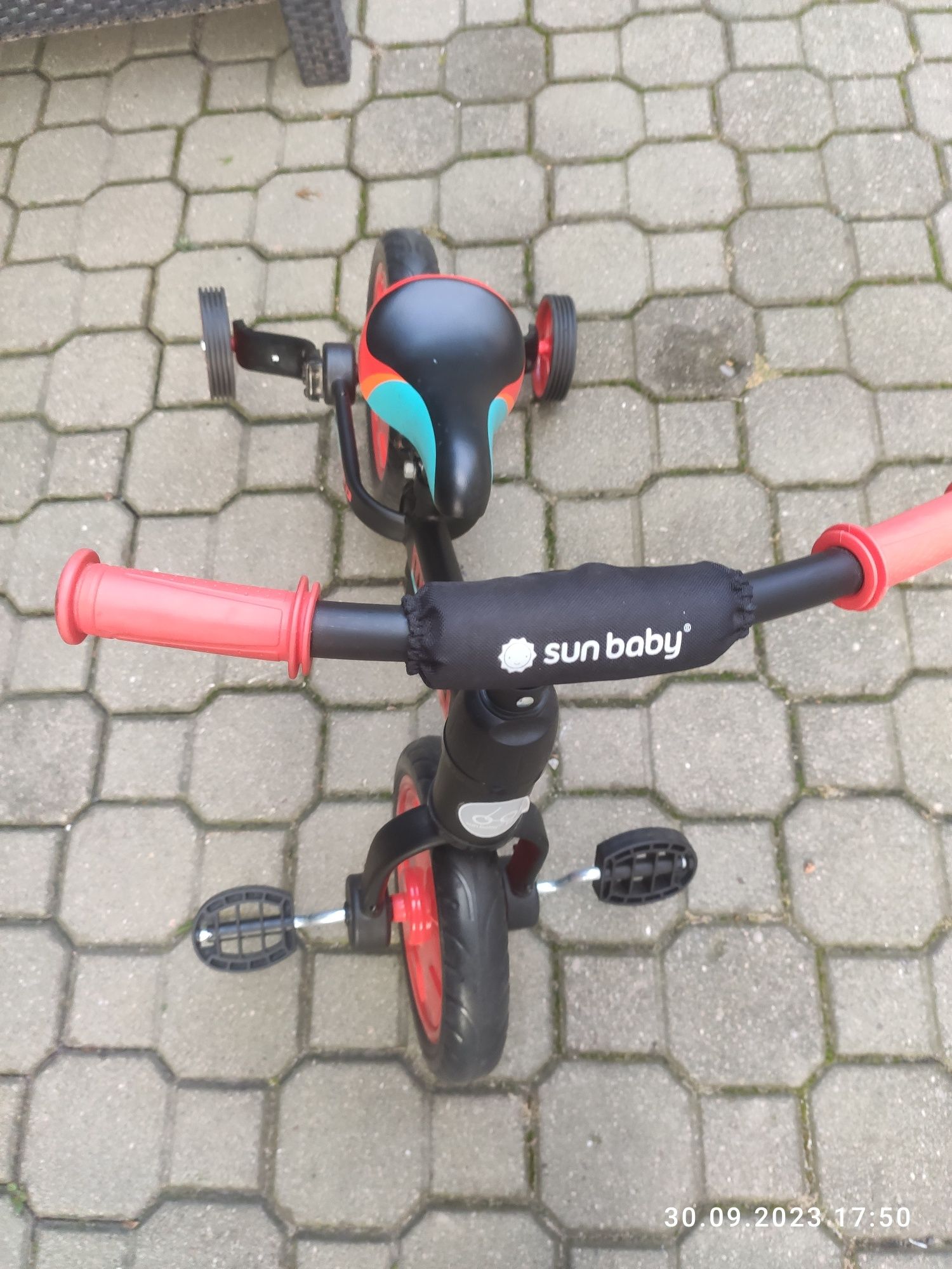 Rowerek biegowy dla dziecka Molto 3w1 czerwony